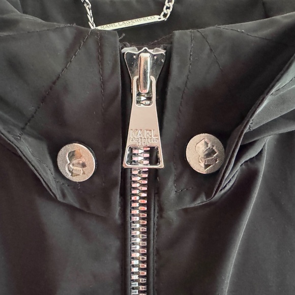 NWOT KARL LAGERFELD Black Windbreaker with Logo Tape Sleeve Size SM - Picture 6 of 7